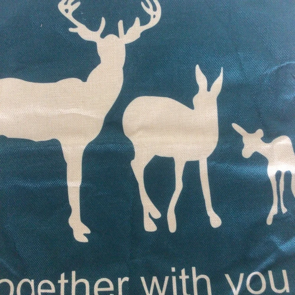 REINDEER FAMILY PILLOW COVER NWOT 18 x 18